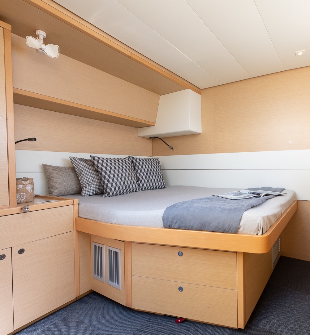 Catamaran 7 Cabins