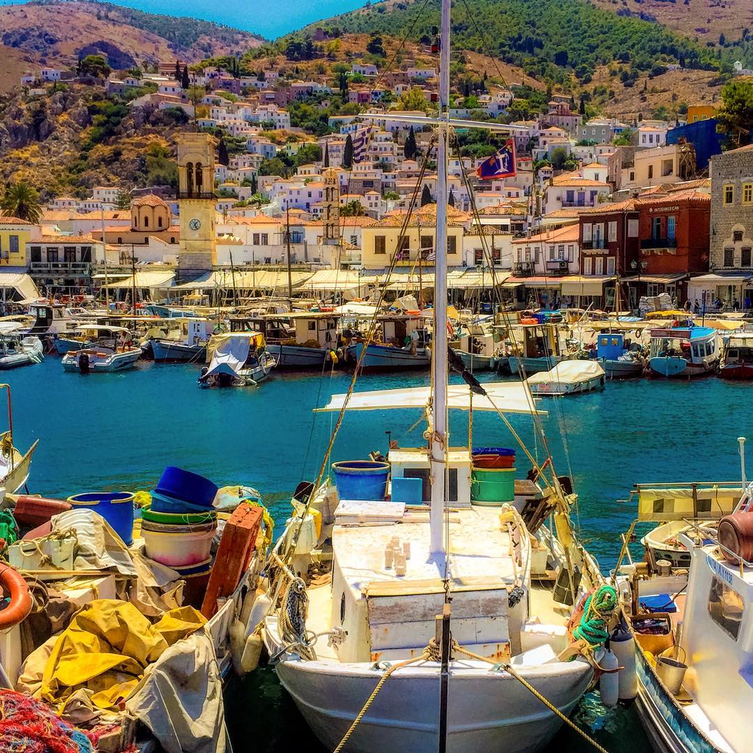 Hydra Sailing